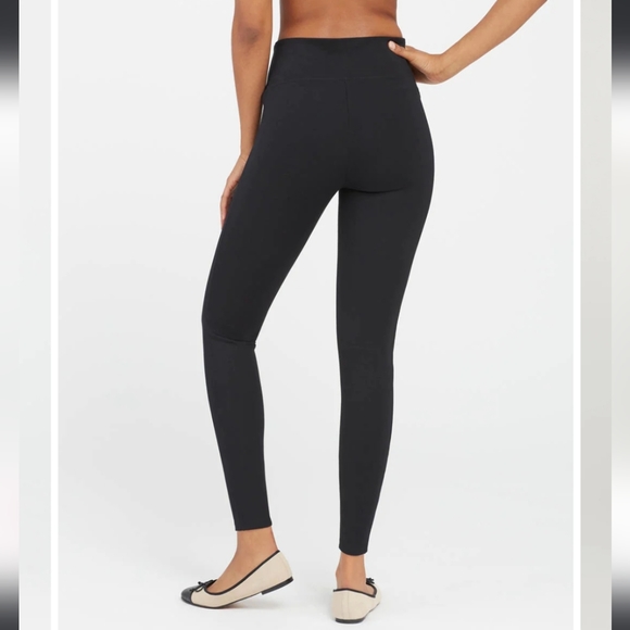 SPANX BLACK ⚫️ LEGGINGS - Picture 3 of 8